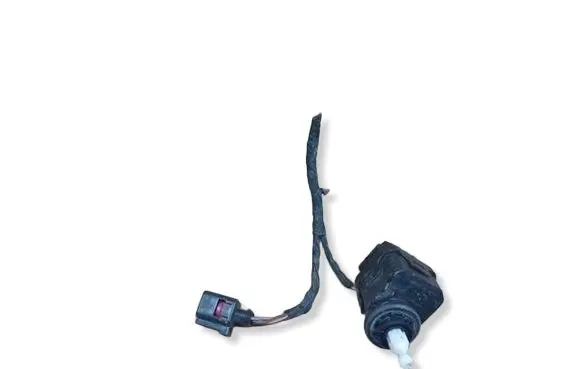 Skoda Citigo Headlight level adjustment motor 8L0941295B