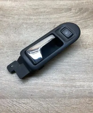 Volkswagen PASSAT B5 Front door interior handle 3B1837114