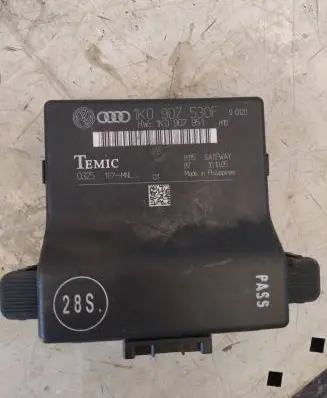 Volkswagen Touran I Gateway control module 1K0907530F 1K0907951