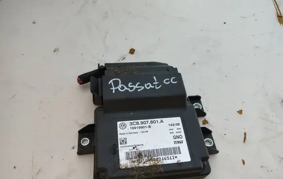 Volkswagen PASSAT CC Hand brake control module 3C8907801A