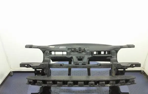 Volkswagen Cross Touran I Front bodywork piece