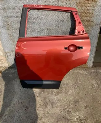 Nissan Qashqai Rear door 