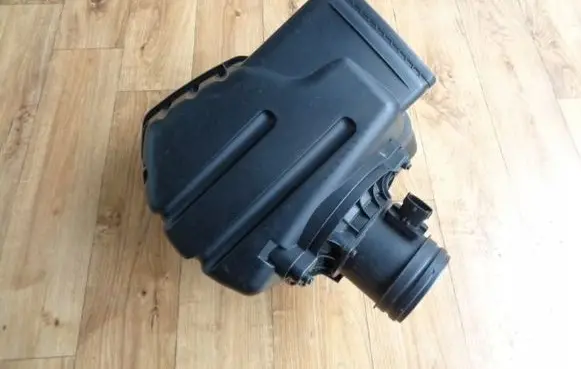 Maserati Ghibli Air filter 