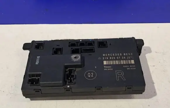 Mercedes-Benz CLS C219 Door control unit/module 2198200726