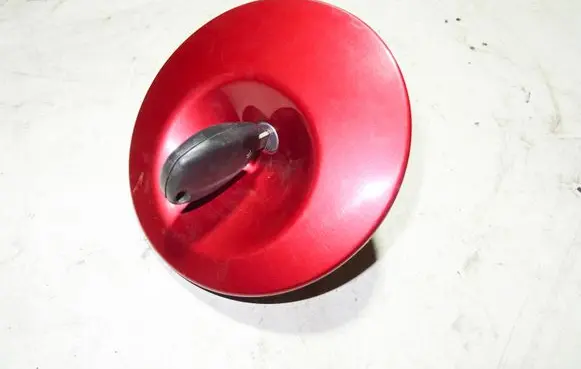 Renault Kangoo I Fuel tank cap 8200335370