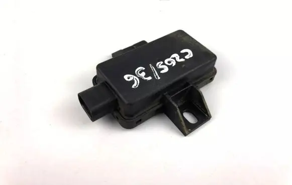 Mercedes-Benz C W205 Tire pressure sensor A0009006907