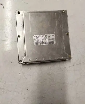 Mercedes-Benz C W203 Engine control unit/module 0305455832