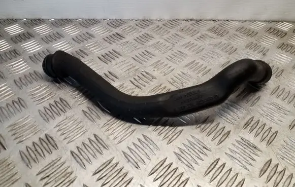 Audi A4 S4 B5 8D Air intake hose/pipe 028103465B