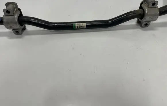 Maserati Ghibli Front anti-roll bar/sway bar 06700072890