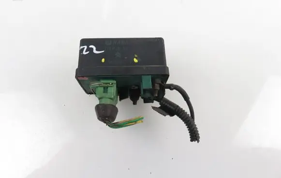 Peugeot 406 Glow plug pre-heat relay 96190007