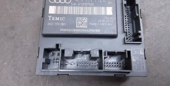 Audi A6 S6 C6 4F Door control unit/module 4F0959792C 4F0910792C
