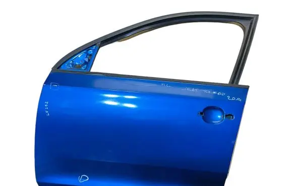 Seat Toledo IV (NH) Front door 5JA831311