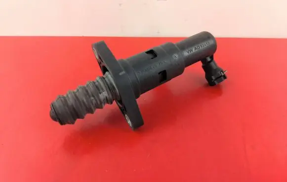 Clutch slave cylinder