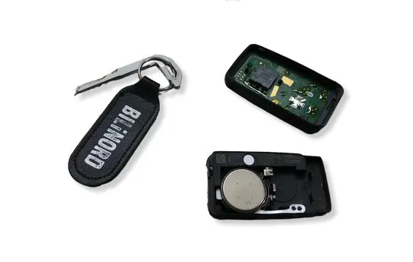 Volvo V70 Ignition key/card 30659491