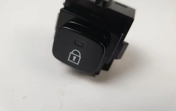 Polestar 2 Central locking switch button 32279487