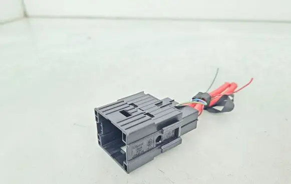 BMW 7 F01 F02 F03 F04 Other relay 8380420