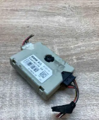 BMW 7 F01 F02 F03 F04 Aerial antenna amplifier 9140179 21367510 WITHPLUG