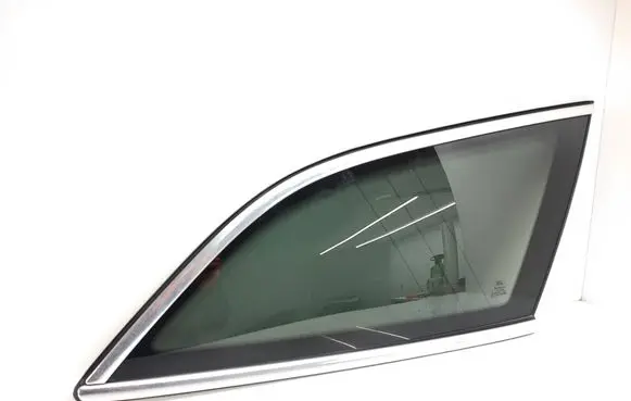 Ford Mondeo MK IV Rear side window BS71N297B00JE DOT682AS3M5532 43R001595