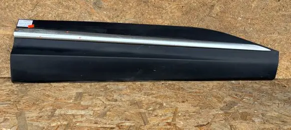 KIA Sportage Front door trim (molding) B013598