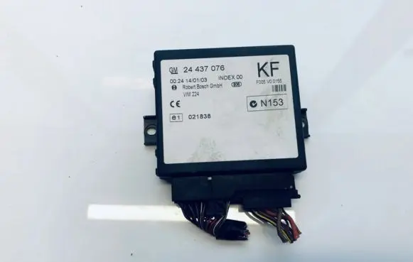 Opel Zafira A Comfort/convenience module 24437076 f005v00155