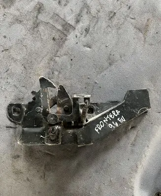 Opel Frontera A Engine bonnet/hood lock/catch