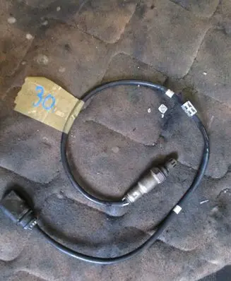 Volkswagen PASSAT B8 Lambda probe sensor 04l