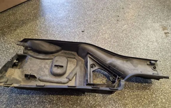 BMW 5 E60 E61 Air intake duct part 74850610