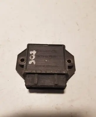 Opel Kadett E Ignition amplifier control unit 2576127001