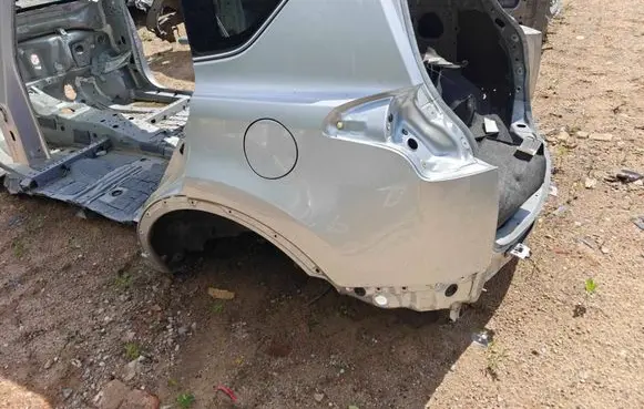 Toyota RAV 4 (XA40) Rear quarter panel