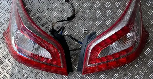 Nissan Teana Rear/tail lights set TEANA33 L33 SUDU8867189