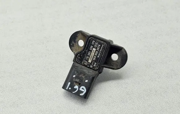 Volkswagen Golf VI Air pressure sensor 1K0906207A 0261230170