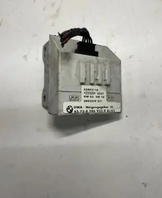 BMW 5 E39 Alarm control unit/module 65758386932 65756923215 8386932