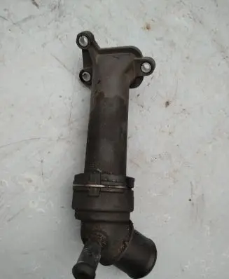 Toyota Avensis T270 Engine coolant pipe/hose 10808611