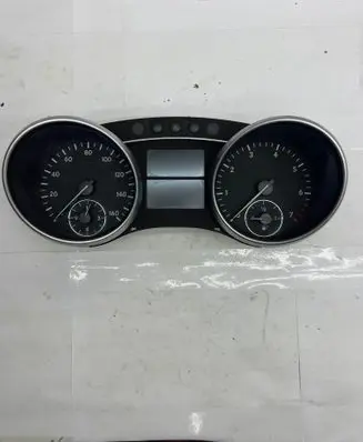Mercedes-Benz GL X164 Speedometer (instrument cluster) A1645407048 A2C53337586