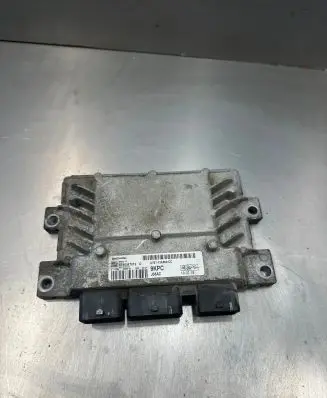 Ford Transit Courier Engine control unit/module AV2112A650CC S180047012C