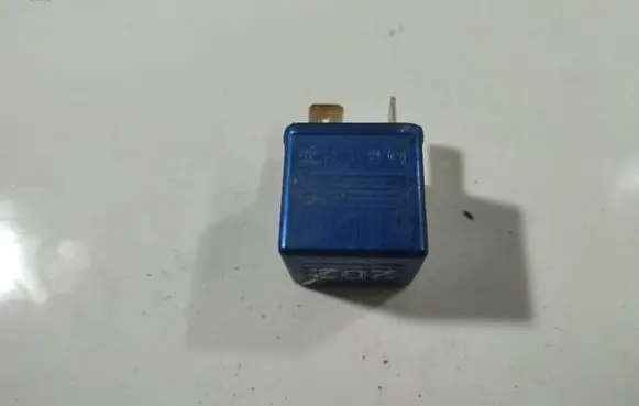 Audi A4 S4 B5 8D Other relay 8A0951253