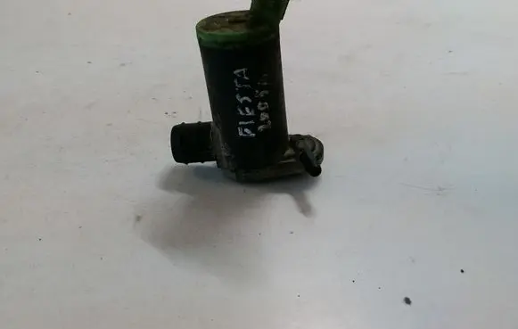 Ford Fiesta Windscreen/windshield washer pump