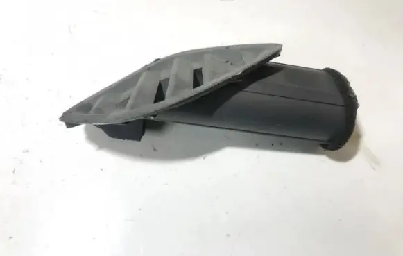Nissan Altima Dash center air vent grill