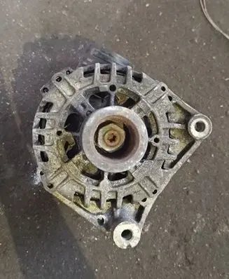 BMW X5 E53 Generator/alternator SG12B029