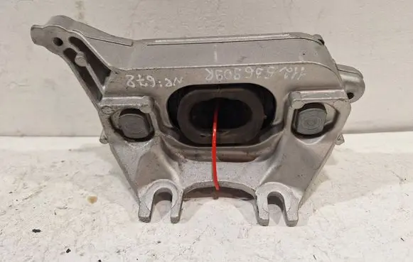 Renault Clio V Gearbox mounting bracket 112536909R
