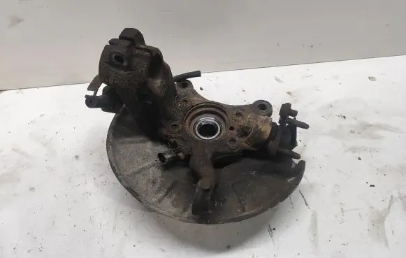 Volkswagen Touran I Front wheel hub