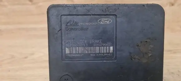 Ford Focus C-MAX ABS Pump 10096001193 3M512C405HB