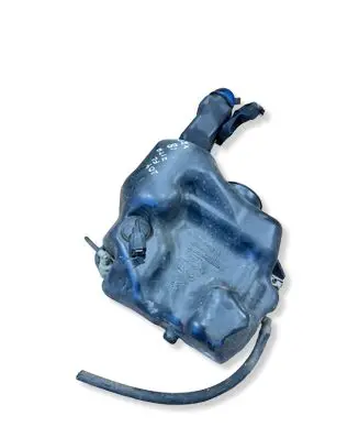 Mercedes-Benz C W204 Windshield washer fluid reservoir/tank A2048602160 A204869
