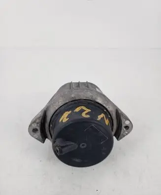 BMW 3 E92 E93 Engine mount bracket 13981112