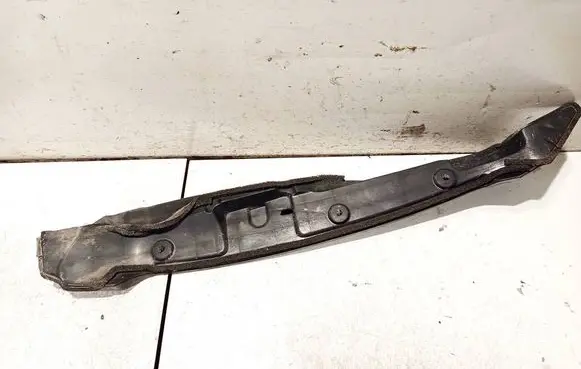 Fender mounting bracket
