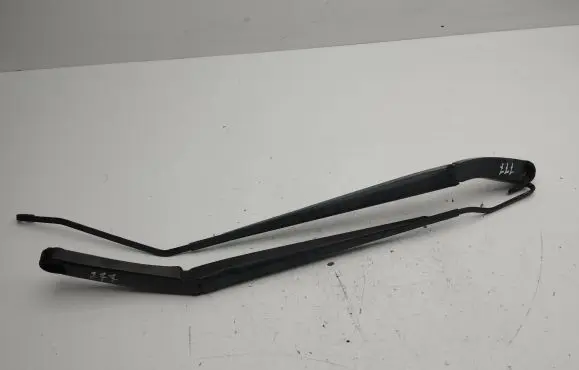 Chrysler Grand Voyager V Windshield/front glass wiper blade 24030777