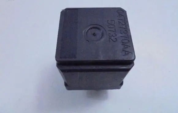 Chrysler Grand Voyager IV Other relay 04727370AA