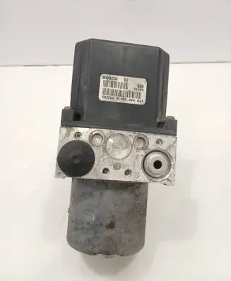 Mercedes-Benz Sprinter W901 W902 W903 W904 ABS Pump A0004465689 0265224085