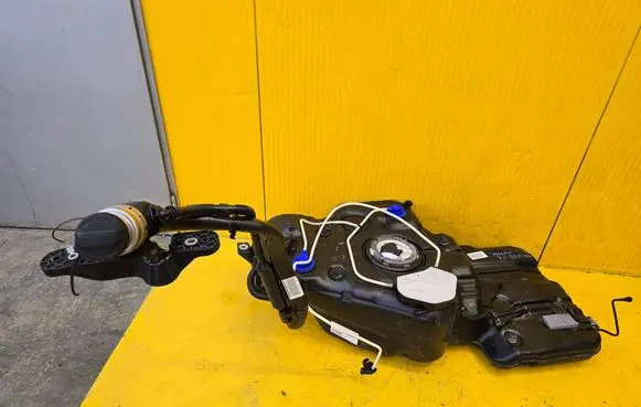 Porsche Macan (95B) Fuel tank 95B201021D