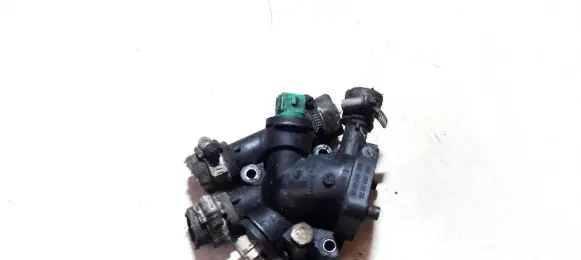 Volvo S40, V40 Engine coolant pipe/hose 8200065390 8200065392